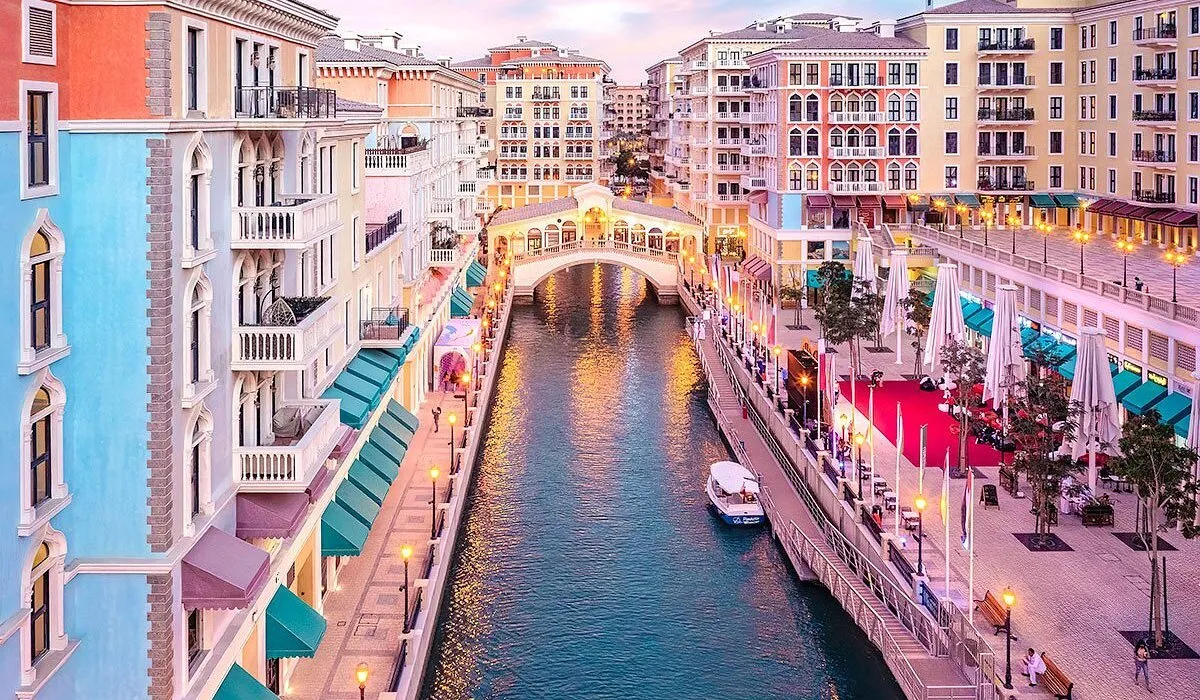 East Qatar Cultural Discovery – Souq Waqif, National Museum, Pearl Qatar & Katara Village