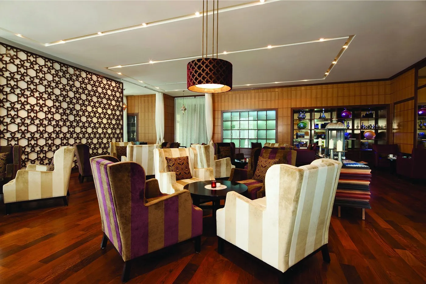 The Majlis Experience: Dive into Qatari Culture